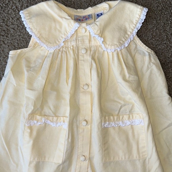 Vintage JUST FRIENDS Yellow Blouse with Collar and Pockets - Picture 3 of 4